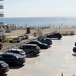 Teona 110 In Axxis Nova * Mamaia